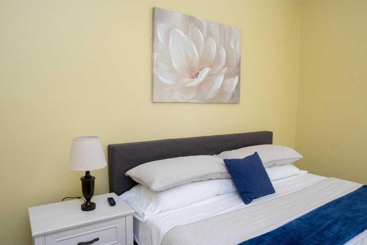 Serene 3Br Apartment 4Tvs Free Wi-Fi & Parking -E- Moss Point Luaran gambar